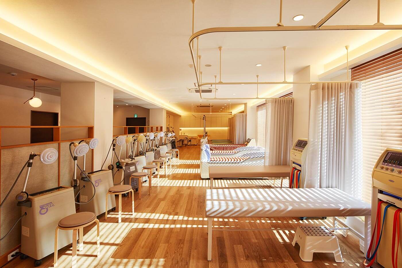 リハビリ室のインテリアデザイン事例
